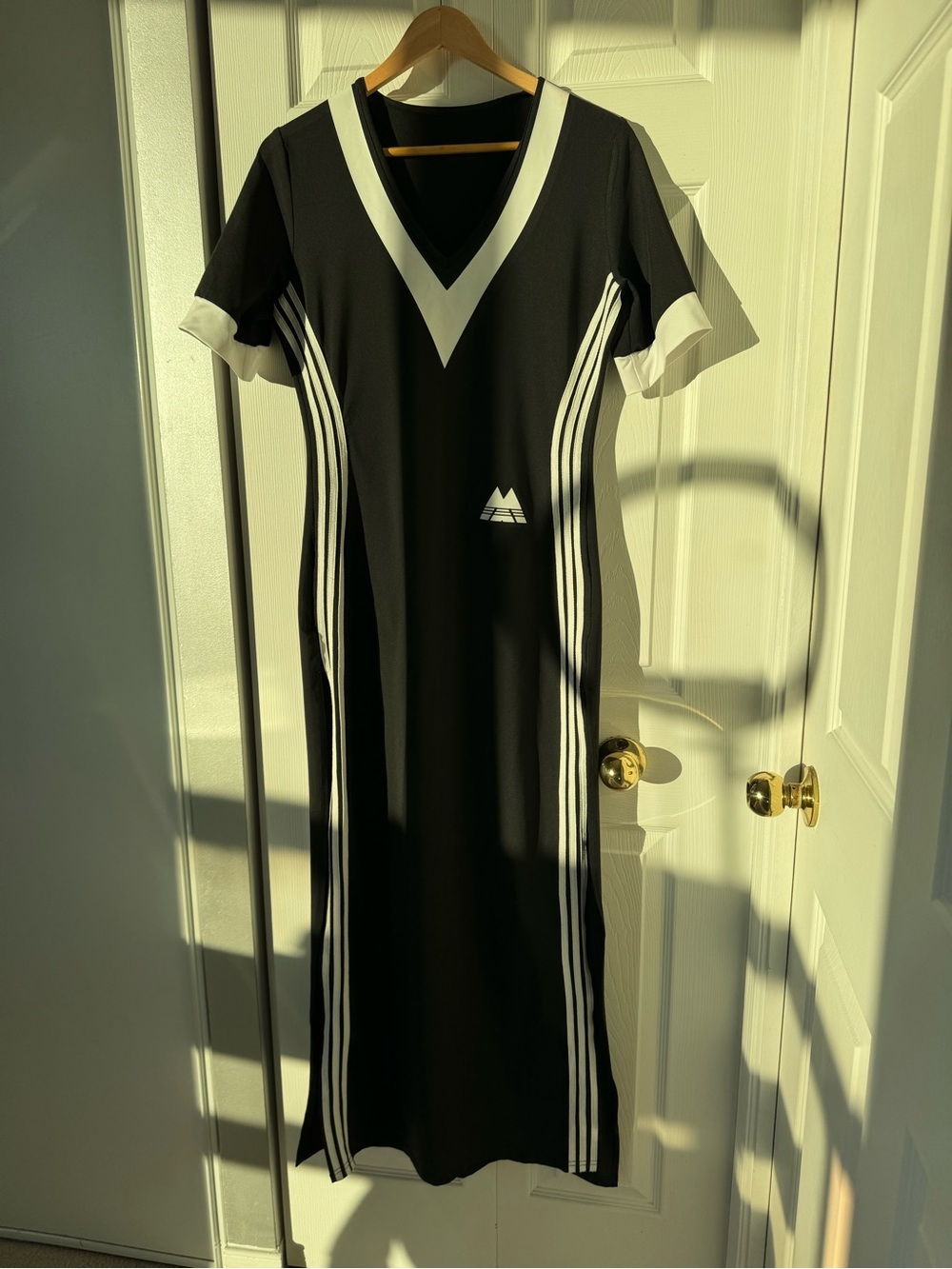 Black & White V-Neck Sporty Maxi Dress size XL sexy slit - Picture 11 of 15